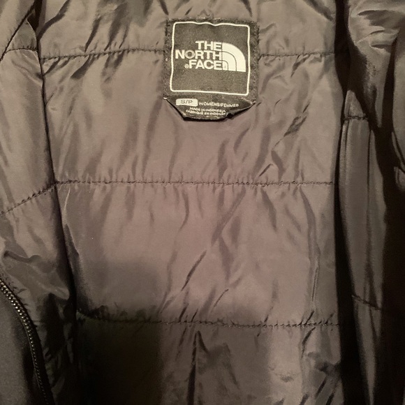 Used North-Face jacket black with grey undertones, size small, Retail $198.00 - Picture 3 of 6